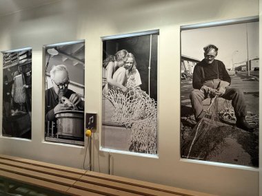 REYKJAVIK, ICELAND - 23 Temmuz 2025 'te İzlanda' daki Reykjavik Denizcilik Müzesi 'nde sergi.