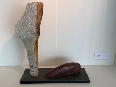 REYKJAVIK, ICELAND - 23 Temmuz 2025 'te İzlanda' nın Reykjavik kentindeki Sigurjon Olafsson Müzesinde sergi.