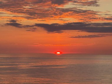 Avrupa 'da Kuzey Denizi üzerinde gün batımı