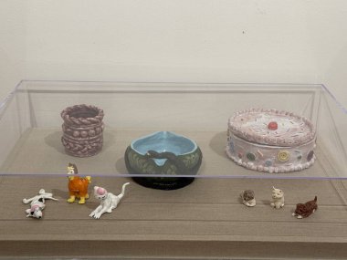 3 Mayıs 2025 'te Bridgeport, Connecticut' taki Housatonic Sanat Müzesi 'nde sergi açıldı..