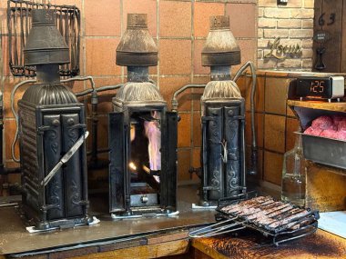 3 Mayıs 2025 'te New Haven, Connecticut' ta hamburgerlerin icat edildiği Louis Lokantası..