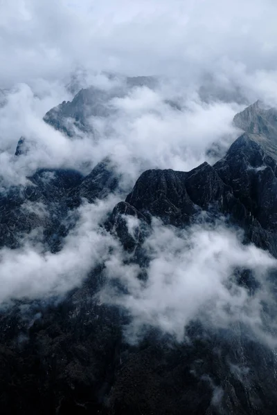 Гірський Ландшафт Каньйон Колка Андах Перу Ліцензійні Стокові Зображення