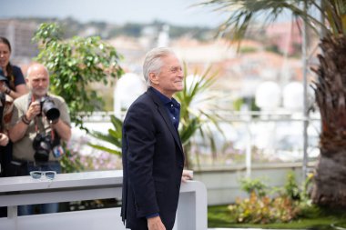 CANNES, FRANCE - 16 Mayıs 2023: Michael Douglas, Palais des Festivals 'te düzenlenen 76.