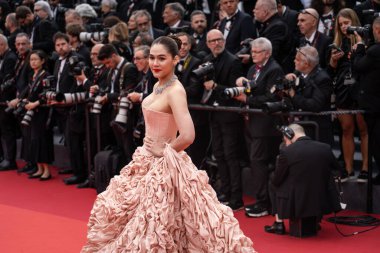 CANNES, FRANCE - 16 Mayıs 2023: Araya Hargate, Palais des Festivals 'te düzenlenen 76.