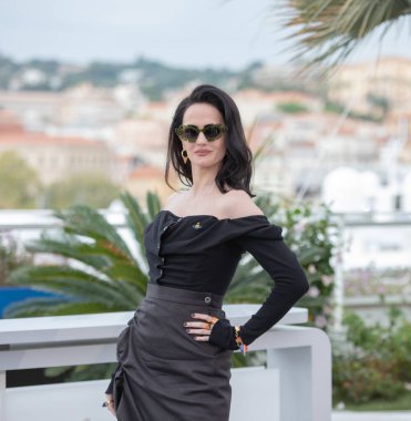 CANES, FRANCE - 14 Mayıs 2024: Jüri Üyesi, Eva Green, 77. yıllık Cannes Film Festivali 'nde jüri fotoğrafına katıldı