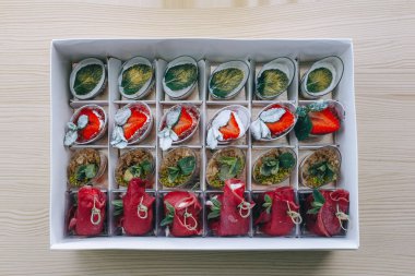 El yapımı Sanatı Sabunları Hediye Kutusundaki Yemeği Taklit Ediyor