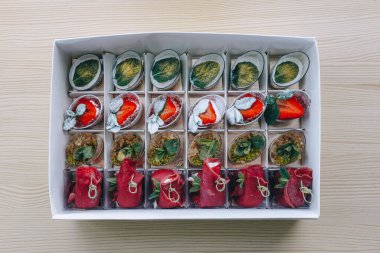 El yapımı Sanatı Sabunları Hediye Kutusundaki Yemeği Taklit Ediyor