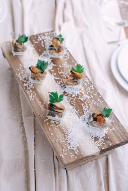 Gurme aperatifleri Rustik Ahşap Yönetim Kurulu 'nda