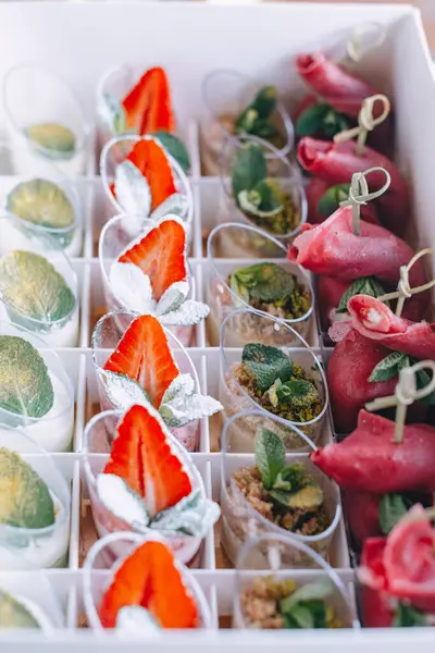 El yapımı Sanatı Sabunları Hediye Kutusundaki Yemeği Taklit Ediyor