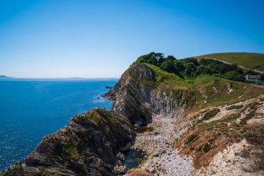 Lulworth Koyu, İngiltere 'nin güneyinde Dorset' teki Jurassic Sahili 'nde Batı Lulworth köyüne yakın bir körfez.