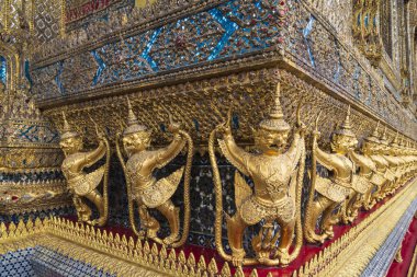 Büyük Saray ve Zümrüt Buda Tapınağı Tayland 'da Wat Phra Kaew