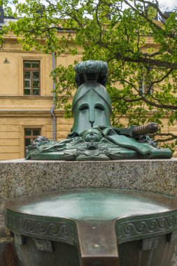 Suomenlinna 'daki Augustin Ehrensvrd' un mezarı. Helsinki 'deki Deniz Kalesi.