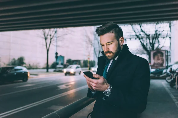 Young Contemporary Businessman Using Smart Phone — Stock Photo, Image