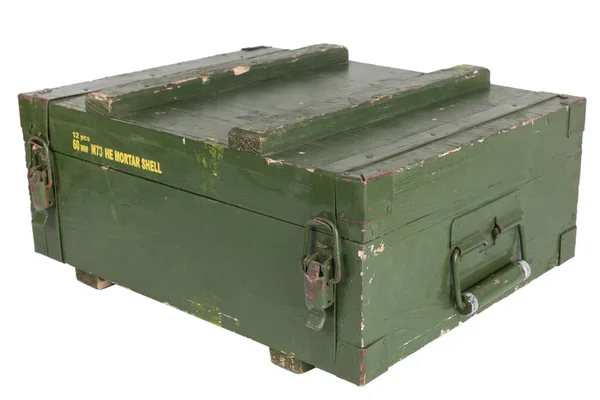 白色背景隔离的60Mm迫击炮弹用弹箱绿色 — 图库照片