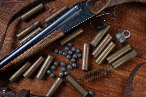 Antique Gauge Break Action Smooth Bored Shotgun Brass Cases Accessories — 图库照片