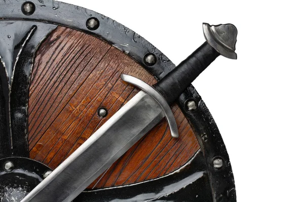 Vintage Viking Escudo Redondo Com Espada Fundo Branco — Fotografia de Stock