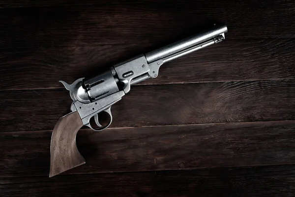 Gammal Väst Pistol Colt Revolver Trädäck Sepia Ton — Stockfoto
