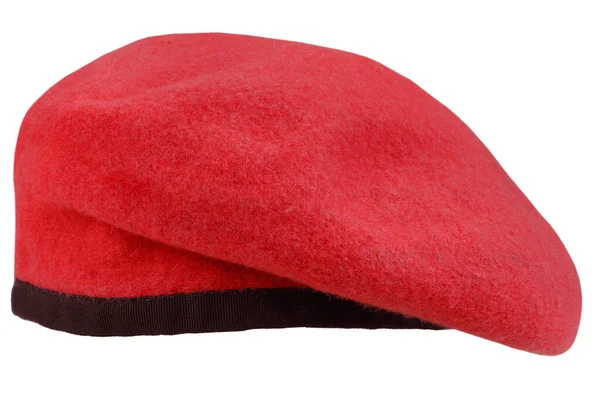 军队红色贝雷帽孤立 — 图库照片