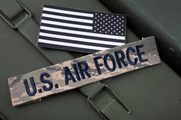 Air Force Astband Und Uns Nationale Flagge Patch Auf Grüner — Stockfoto
