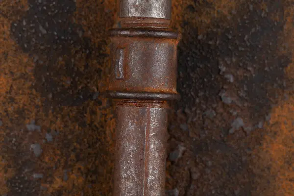 Paslı Metal Duvar Zemininde Paslı Tüp — Stok fotoğraf