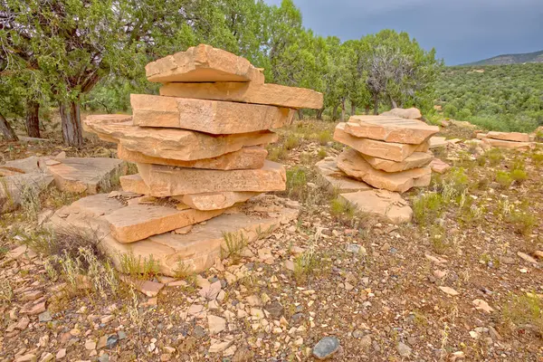 Stapelweise Steinplatten Verlassenen Mexikanischen Steinbruch Der Nähe Von Perkinsville Arizona — Stockfoto