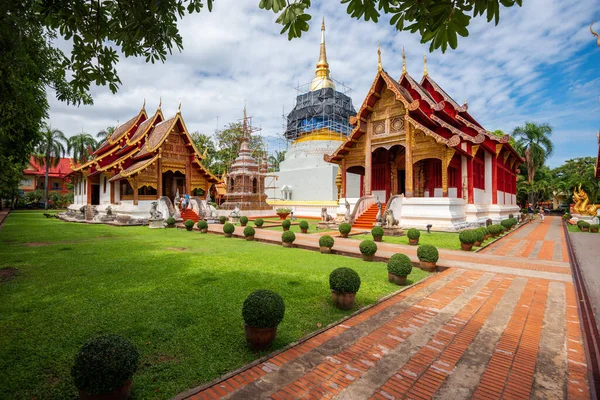 Chiang Mai Tilland Oktober 2015 Besökare Lämnar Hall Vid Wat — Stockfoto