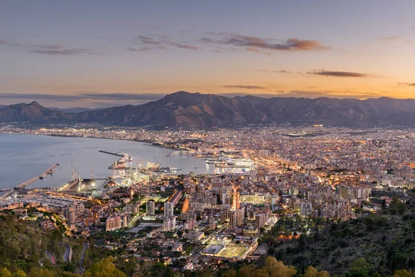 Palermo Włochy Panorama Nad Portem Zmierzchu — Zdjęcie stockowe
