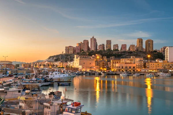 Porto Empedocle Sicilya Talya Alacakaranlıkta Denizde — Stok fotoğraf