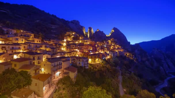 새벽에 바실리카 지역에 이탈리아의 카스텔 — 비디오