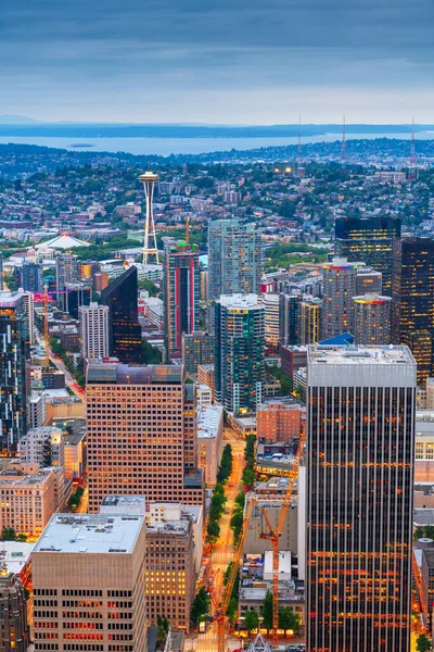 Alacakaranlıkta Seattle Washington Abd Deki Şehir Manzarası — Stok fotoğraf