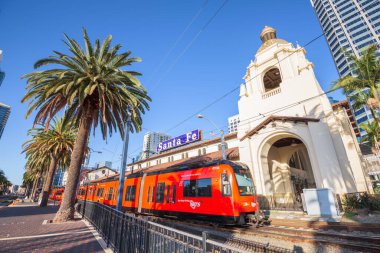 San Diego, California - 26 Şubat 2016: Santa Fe depo Downtown San Diego. Bina tarihleri 1915.