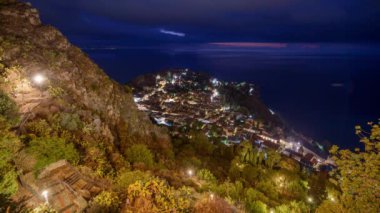 Taormina, Sicilya, İtalya şafak vakti.