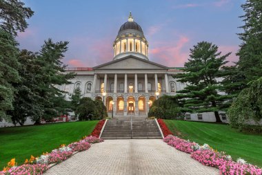 Maine State House Augusta, Maine, ABD şafağında.