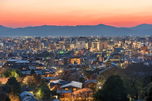 Kyoto Japonya Şehir Merkezi Alacakaranlıkta Yeni Eski Mimari Ile — Stok fotoğraf