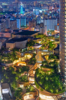 Namba Parks, Osaka, Japonya şehir manzarası ve manzarası. 