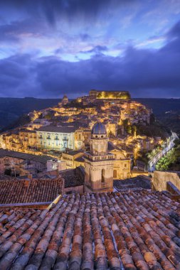 Ragusa Ibla, Sicilya, İtalya şafak vakti.