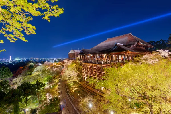 Kyoto Japan Kiyomizudera Tempel Tijdens Het Voorjaarsseizoen Nachts — Stockfoto