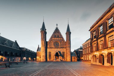 Lahey, Hollanda Sabah Ridderzaal 'da.