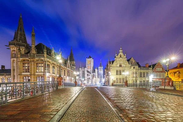 Gent België Oude Stadsgezicht Vanaf Een Brug Rivier Bij Schemering — Stockfoto