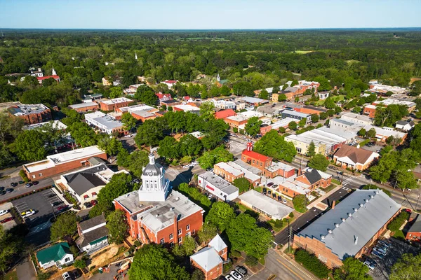美国佐治亚州麦迪逊市俯瞰市中心历史城区 — 图库照片