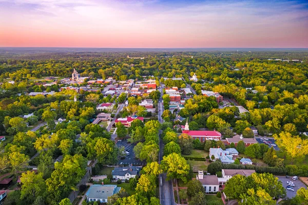 Madison Georgia Usa Med Utsikt Över Stadens Historiska Stadsdel Skymningen — Stockfoto