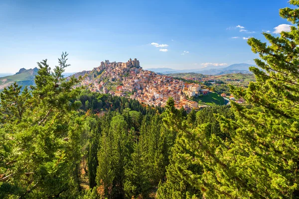 Troina Sizilien Italien Hügel Stadtbild Über Den Bäumen — Stockfoto
