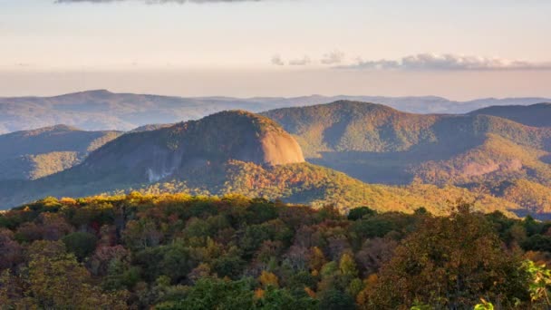Pisgah National Forest Carolina Del Norte Looking Glass Rock Durante — Vídeo de stock