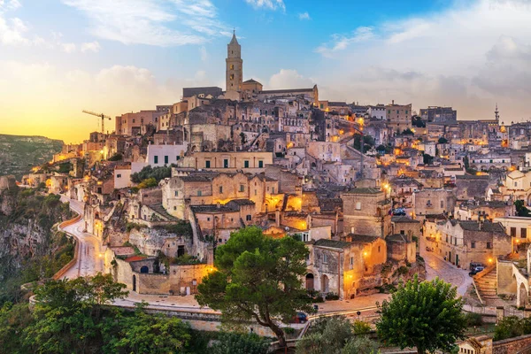 Matera Włochy Starożytne Miasto Wzgórzu Regionie Basilicata Świcie — Zdjęcie stockowe
