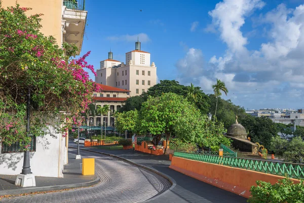 San Juan Puerto Rico Gator Och Stadsbilden — Stockfoto