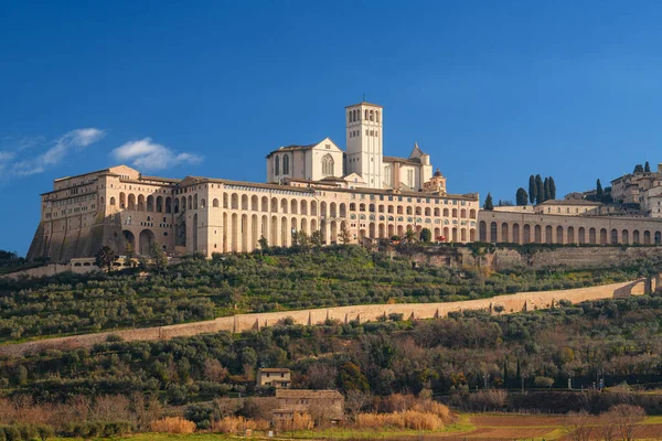 Assisi Skyline Van Italiaanse Stad Met Basiliek Van Sint Franciscus — Stockfoto