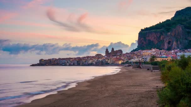 黄昏时分 意大利西西里塞法卢 提尔仁海沿岸 — 图库视频影像
