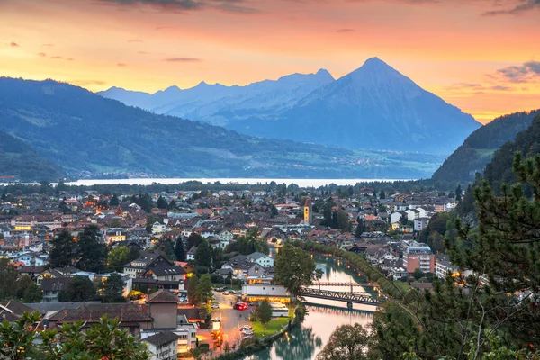 Унтерзеезе Швейцарія Видом Річку Аар Сутінках — стокове фото