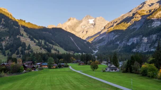 Kandersteg Zwitserland Bij Marienkirche Kapel Schemering — Stockvideo