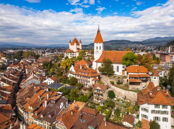 Тун Швейцарія Середньовічний Міський Пейзаж Вдень — стокове фото